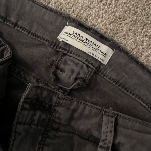 Ladies Zara Size 4 Soft Fabric Cargo Pants - Perfect Condition - Picture 2 of 3
